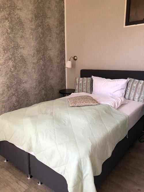המבורג Ferienwohnung Alte Schule 22 Am Saseler Markt 2 Schlafzimmer & Baeder Hochwertig מראה חיצוני תמונה